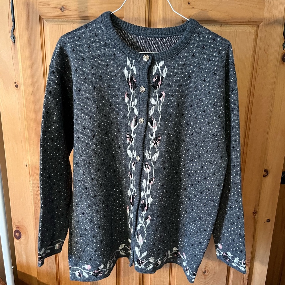 Gray Floral Knit Cardigan, women’s large